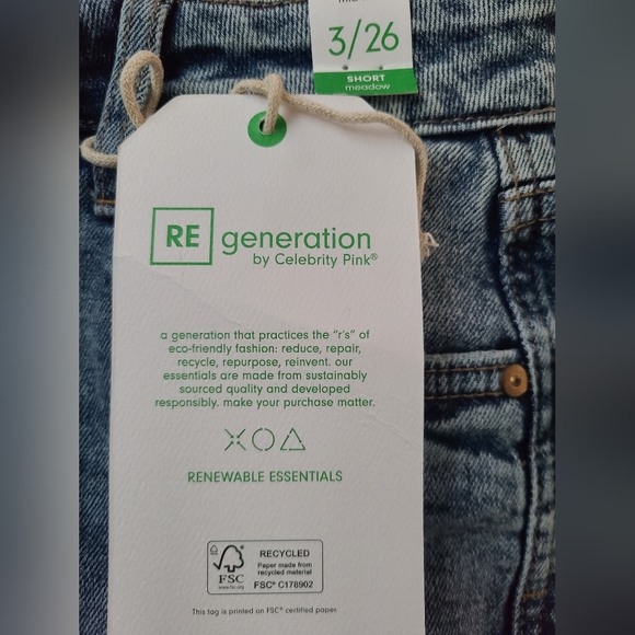 NWT! Celebrity Pink Women's Shorts - Picture 8 of 11